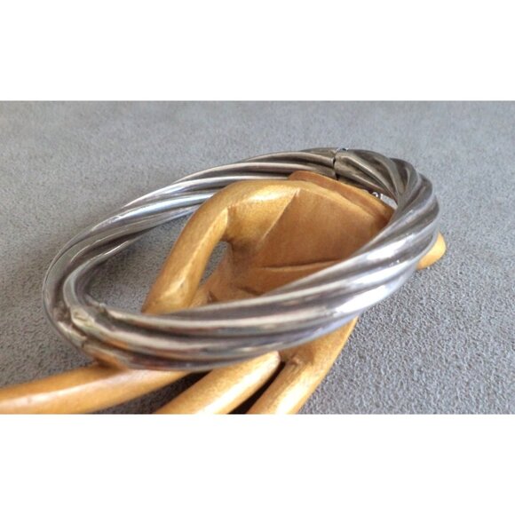 Vintage STERLING Silver THICK Twisted Spiral Hinged BANGLE BRACELET 7" Inside - Picture 4 of 6